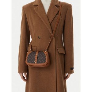Torebka Nine West. Brązowe listonoszki Nine West, bez wzorów, bez dodatków. Za 199,99 zł.
