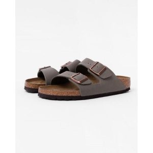 Klapki Birkenstock Arizona Szare Dorosłych. Szare klapki Birkenstock, bez wzorów, z nubiku, bez obcasa. Za 394,70 zł.