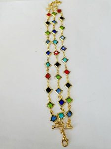 L'Atelier de Gaia Pozłacana bransoletka z kamieniami ozdobnymi rozmiar: onesize. Zielone bransoletki L'Atelier de Gaia, pozłacane. Za 91,77 zł.