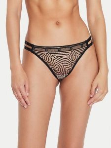 Chantelle Stringi Vibrate C018G0 Czarny. Czarne stringi Chantelle, bez wzorów, z syntetyku. Za 139,99 zł.