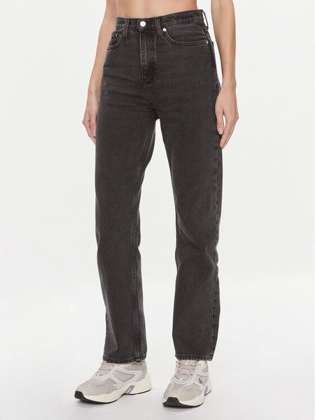 Calvin Klein Jeans Jeansy J20J222137 Czarny Straight Fit. Czarne jeansy Calvin Klein Jeans, bez wzorów, z bawełny. Za 249,99 zł.