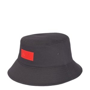 KAPELUSZ TYPU BUCKET AUDI REVOLUT F1 TEAM ELEVATED. Czarne kapelusze ADIDAS, z aplikacjami, z bawełny, sportowe. Za 199,00 zł.