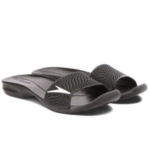 Klapki damskie Speedo Atam II Max AF. Białe klapki Speedo, bez wzorów, z materiału, bez obcasa. Za 97,16 zł.