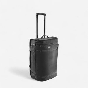 Torba podróżna na 2 kółkach z komorą na buty Club 100 30 L. Czarne torby podróżne i sportowe KIPSTA, bez wzorów, z materiału, małe. Za 139,99 zł.