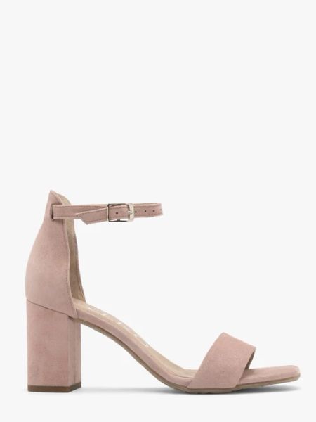 Pudrowo-różowe sandały na obcasie. Czerwone sandały Ryłko, bez wzorów, ze skóry, bez obcasa, na obcasie, bez zapięcia. Za 349,99 zł.