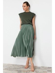 Trendyol Spódnica w kolorze zielonym rozmiar: L/XL. Zielone spódnice Trendyol, l, bez wzorów, midi. Za 61,31 zł.