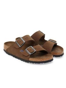 Birkenstock Skórzane klapki "Arizona SFB" w kolorze jasnobrązowym rozmiar: 40. Brązowe klapki Birkenstock, bez wzorów, ze skóry, z otwartym noskiem, bez obcasa. Za 435,87 zł.