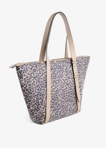 Torba typu shopper marki Marco Tozzi. Brązowe shopper bag bonprix, bez wzorów, bez dodatków. Za 119,99 zł.