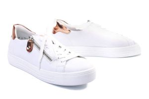 RIEKER REMONTE D0903-81 white combination, półbuty damskie. Białe półbuty Rieker Remonte, bez wzorów, ze skóry, bez obcasa, bez zapięcia. Za 389,90 zł.