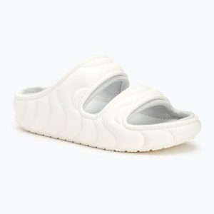 Klapki Crocs Classic Cozzzy Overpuff Sandal. Białe klapki Crocs, bez wzorów, bez obcasa. Za 229,99 zł.