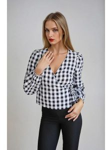 Monki Bluzka w kolorze biało-czarnym rozmiar: 38. Białe bluzki Monki, bez wzorów, z bawełny, bez kołnierzyka, bez ramiączek. Za 43,99 zł.