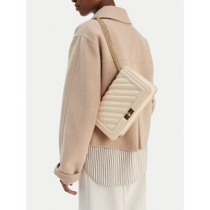 Torebka Badura. Brązowe listonoszki Badura, bez wzorów, bez dodatków. Za 199,99 zł.