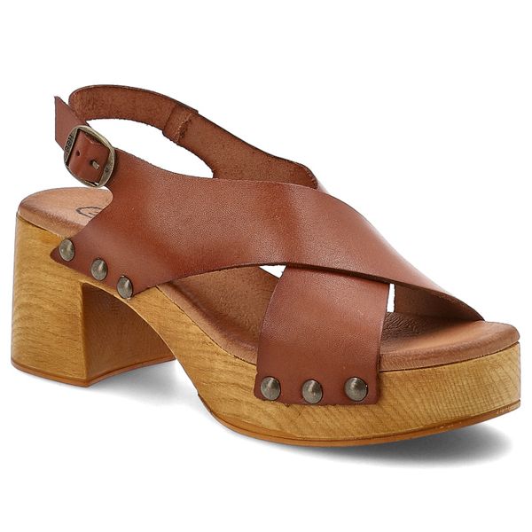 Sandały damskie HEE, na klocku skórzane licowe na sprzączkę, brązowe, 25352. Brązowe sandały Hee, bez wzorów, z jeansu, bez obcasa, na obcasie, bez zapięcia. Za 229,00 zł.