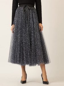 APART Spódnica w kolorze ciemnoszarym rozmiar: XS. Czarne spódnice Apart, xs, bez wzorów, z tiulu, maxi. Za 459,45 zł.