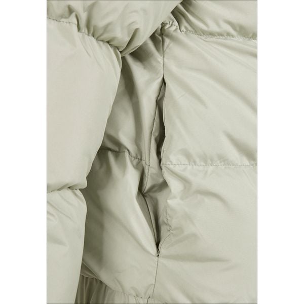 Kurtka damska Urban Classics hooded puffer-grandes tailles. Zielone kurtki Urban Classics, na zimę, bez wzorów, z puchu, bez kaptura. Za 336,00 zł.