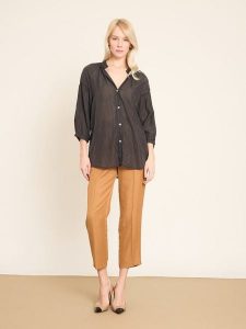 BGN Koszula w kolorze czarnym rozmiar: 36. Czarne koszule BGN, bez wzorów, bez kołnierzyka, bez ramiączek. Za 143,99 zł.