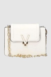 VALENTINO Biała torebka Queens. Białe torebki klasyczne Valentino by Mario Valentino, bez wzorów, bez dodatków. W wyprzedaży za 399,99 zł.