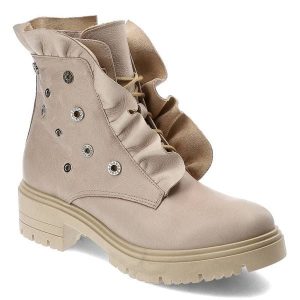 Beżowe Botki Armodo Eleganckie Buty Damskie. Brązowe botki Armodo, na jesień, bez wzorów, ze skóry, bez obcasa, na obcasie, bez zapięcia. Za 449,00 zł.