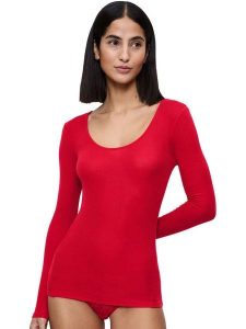 Triumph Koszulka w kolorze czerwonym rozmiar: M. Czerwone bluzki Triumph, m, bez wzorów, bez kołnierzyka, bez ramiączek. Za 95,92 zł.