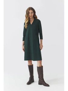 TATUUM Sukienka w kolorze ciemnozielonym rozmiar: S. Zielone sukienki Tatuum, na co dzień, s, bez wzorów, bez kołnierzyka, bez ramiączek, midi, proste. Za 162,11 zł.