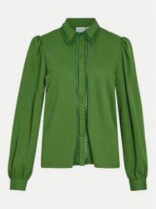 Vila Koszula Carmena 14102290 Zielony Regular Fit. Zielone koszule Vila, xl, bez wzorów, z syntetyku, bez kołnierzyka, bez ramiączek. Za 129,99 zł.