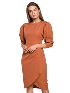 Stylove Sukienka w kolorze jasnobrązowym rozmiar: XXL. Brązowe sukienki Stylove, xxl, bez wzorów, bez kołnierzyka, bez ramiączek, mini. Za 157,99 zł.
