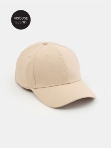Czapka z daszkiem z domieszką wiskozy i lnu - beżowy. Brązowe czapki Sinsay, bez wzorów, z wiskozy. Za 15,99 zł.