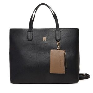Torebka Tommy Hilfiger. Czarne torebki klasyczne TOMMY HILFIGER, bez wzorów, bez dodatków. Za 699,99 zł.