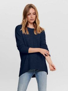 ONLY Sweter w kolorze granatowym rozmiar: M. Niebieskie swetry oversize ONLY, m, bez wzorów, ze splotem, bez ramiączek. Za 92,21 zł.