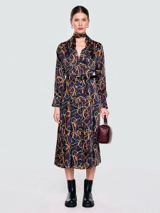 BIG STAR Sukienka w kolorze granatowym rozmiar: S. Niebieskie sukienki Big Star, na co dzień, s, bez wzorów, retro, bez kołnierzyka, bez ramiączek, midi, proste. Za 149,99 zł.