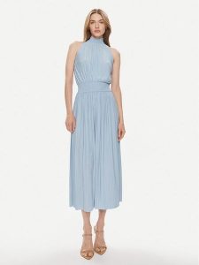 Samsøe Samsøe Sukienka koktajlowa Uma F23200043 Błękitny Regular Fit. Niebieskie kombinezony Samsøe & Samsøe, s, bez wzorów, z syntetyku, wizytowe, bez kołnierzyka, bez ramiączek. Za 479,99 zł.