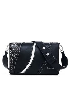 Desigual Torebka 25SAXPAK Czarny. Czarne torebki klasyczne Desigual, bez wzorów, ze skóry, bez dodatków. Za 259,99 zł.