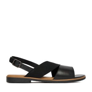 Sandały Lasocki. Czarne sandały Lasocki, bez wzorów, bez obcasa, na płaskiej podeszwie, bez zapięcia. Za 139,99 zł.