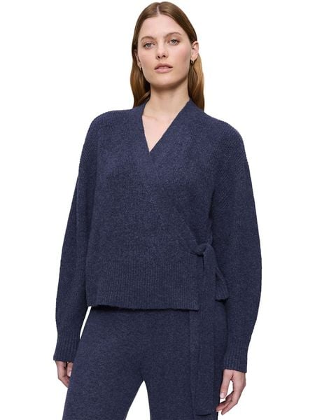 Triumph Kardigan w kolorze granatowym rozmiar: 44. Niebieskie kardigany Triumph, bez wzorów, ze splotem, bez ramiączek. Za 113,36 zł.