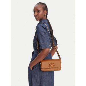 Torebka Tommy Hilfiger. Brązowe torebki klasyczne TOMMY HILFIGER, bez wzorów, bez dodatków. Za 690,99 zł.