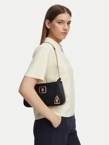 U.S. Polo Assn. Torebka BEUXT8800WVP Czarny. Czarne torebki klasyczne U.S. Polo Assn., bez wzorów, ze skóry, bez dodatków. Za 124,99 zł.