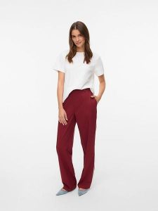 Vero Moda Spodnie w kolorze bordowym rozmiar: 38/L30. Czerwone sukienki Vero Moda, na co dzień, l, bez wzorów, bez kołnierzyka, bez ramiączek, midi, proste. Za 92,21 zł.