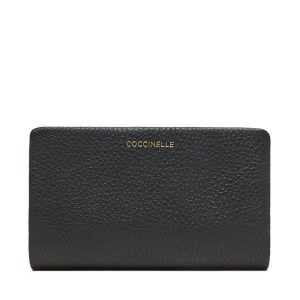 Portfel Coccinelle. Czarne portfele Coccinelle, bez wzorów. Za 379,99 zł.