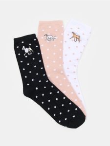 Długie skarpety z haftem 3 pack - wielobarwny. Skarpetki Sinsay, bez wzorów. Za 15,99 zł.