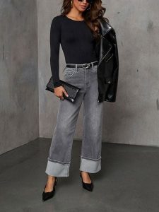 Milan Kiss Koszulka w kolorze czarnym rozmiar: S. Czarne bluzki Milan Kiss, s, bez wzorów, z wiskozy, bez kołnierzyka, bez ramiączek. Za 131,43 zł.