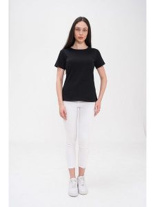 Basics & More Koszulka w kolorze czarnym rozmiar: M. Czarne bluzki Basics & More, m, bez wzorów, z bawełny, bez kołnierzyka, bez ramiączek. Za 87,81 zł.