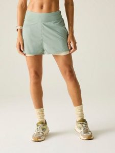Dare 2b Szorty funkcyjne "Nimble" w kolorze miętowym rozmiar: 40. Zielone spodenki sportowe Dare 2b, bez wzorów, z materiału, outdoorowe. Za 122,96 zł.