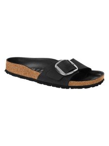 Birkenstock Skórzane klapki "Madrid" w kolorze czarnym rozmiar: 36. Czarne klapki Birkenstock, bez wzorów, ze skóry, z otwartym noskiem, bez obcasa. Za 286,84 zł.