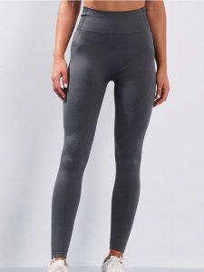 Legginsy sportowe z ozdobnymi przeszyciami - szary. Szare legginsy Sinsay, bez wzorów. Za 39,99 zł.