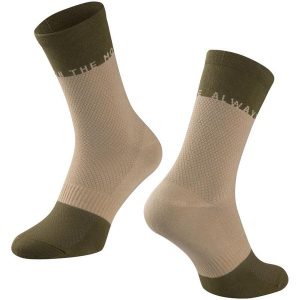 Skarpetki rowerowe unisex Force Move. Brązowe skarpetki FORCE, bez wzorów. Za 59,90 zł.