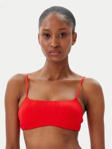Chantelle Góra od bikini C12VQ9 Czerwony. Czerwone bikini Chantelle, bez wzorów, z syntetyku. Za 159,99 zł.