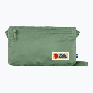 Saszetka Fjällräven Vardag Pocket 1,5 l. Zielone nerki i saszetki Fjällräven, bez wzorów. Za 119,99 zł.