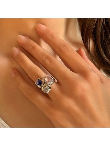 Les Petites Précieuses Srebrny pierścionek z kamieniami szlachetnymi rozmiar: 56. Niebieskie pierścionki Les Petites Précieuses, z cyrkonią, srebrne. Za 301,95 zł.