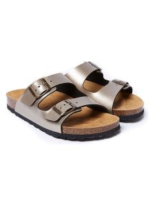 Mandel Klapki "Alberto" w kolorze brązowym rozmiar: 38. Brązowe klapki Mandel, bez wzorów, z otwartym noskiem, bez obcasa. Za 121,99 zł.