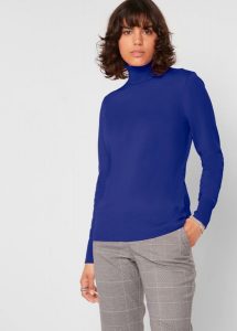 Sweter z golfem z dzianiny o gładkim splocie. Niebieskie golfy bonprix, bez wzorów, z dzianiny. Za 77,99 zł.